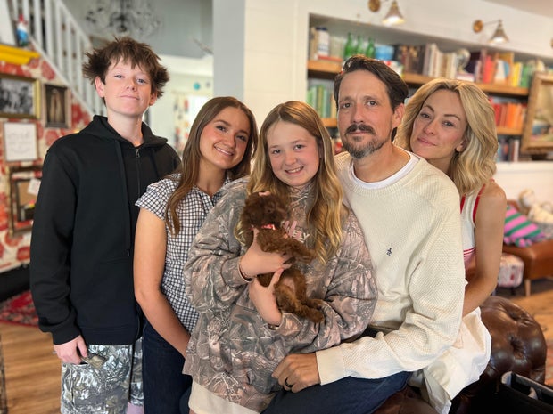 curtis-jackson-family-4-7-25-aprox-1-mo-post-op.jpg 