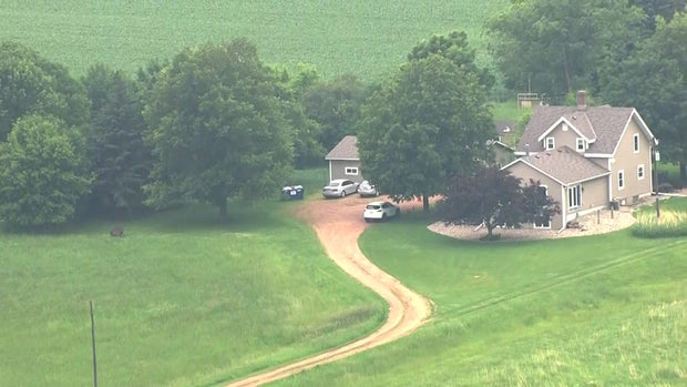 inx-aerials-green-isle-suspect-home-061425.jpg 
